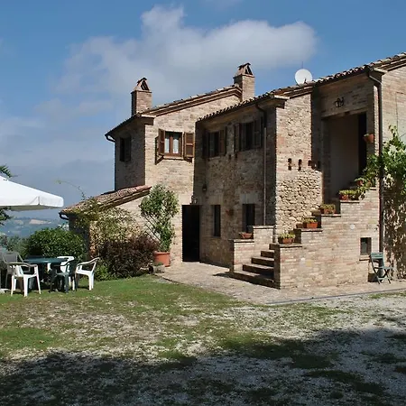 Le Grotte Bed and breakfast Montedinove