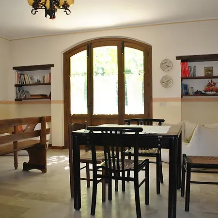 Le Grotte Nocleg ze śniadaniem *